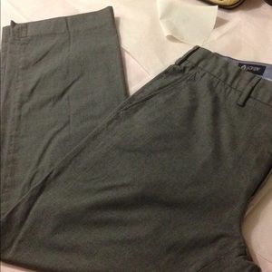 J.Crew Classic Fit  Size 34